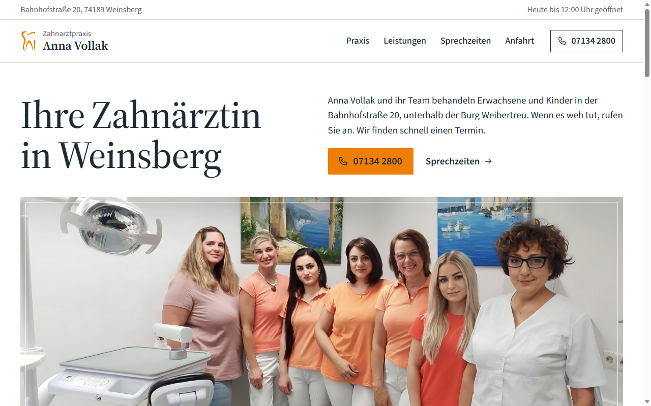 Richtung D: klassischer Praxisaufbau mit großem Teamfoto